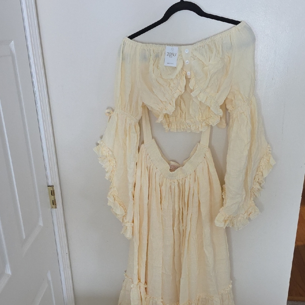 ZeBu Be You Boho 2-Piece Set - Yellow Crinkle Gauze Crop Top & Maxi Skirt